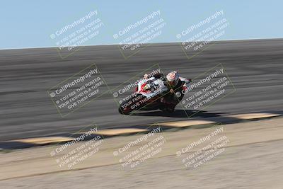 media/Oct-13-2025-Moto Forza (Mon) [[a66d839500]]/3-B Group/Session 2 (Bowl)/